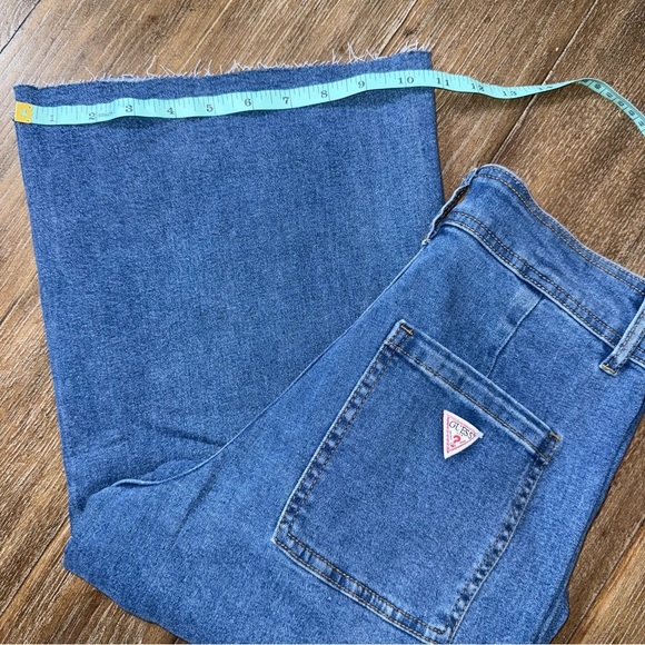 Guess Jeans 90s Ultra High Rise Wide Leg Jean 28 Fray Raw Hem - Picture 3 of 12